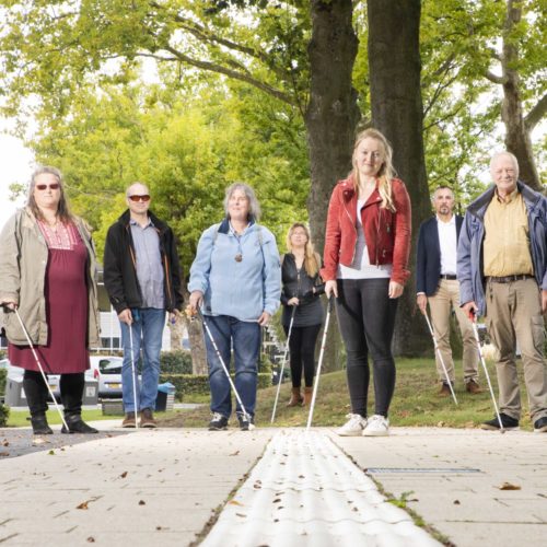 Ambassadeurs HDLV staan bij geleidelijn